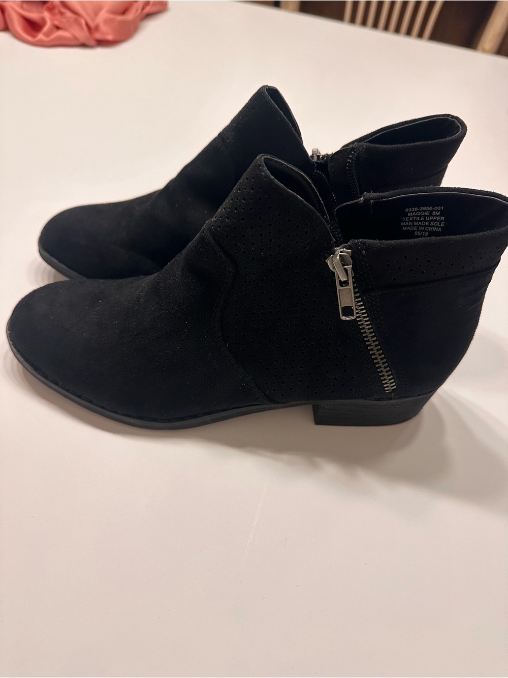 G.H. Bass Black Ankle Booties Side Zip Women’s Boots - Size 8M